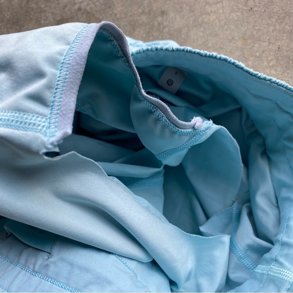 Lululemon Hotty Hot Yoga Lined shorts - Picture 6 of 7